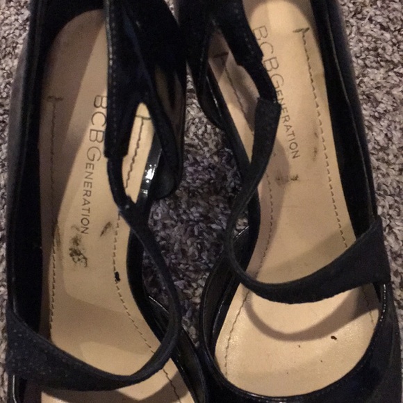 BCBG black heels size 6 - Picture 4 of 4